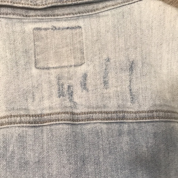 Torrid Light Wash Crop Denim Distressed Button Front Vest size 3X- 22/24 - Picture 8 of 12